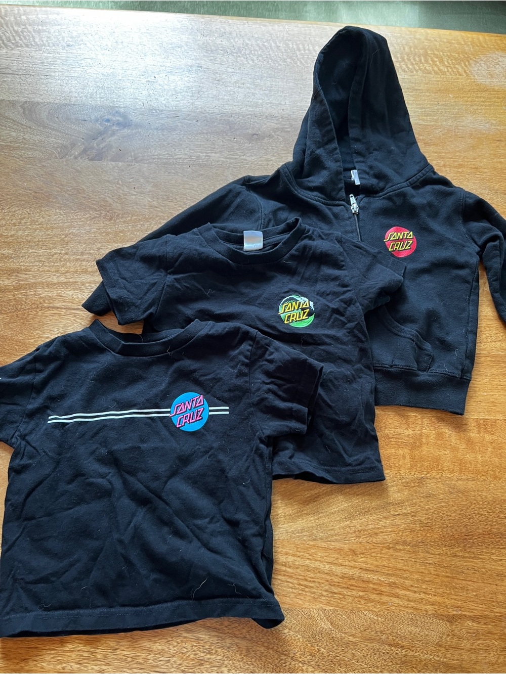 Santa Cruz Skateboards Kids Black Tee & Hoodie Set with Multicolor Logos